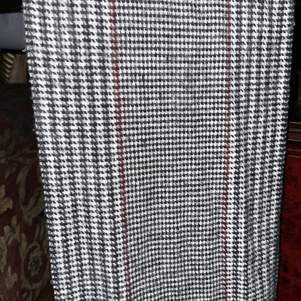 Christian Dior Monsieur / CASHMAIRE 100% acrylic scarf Authentic